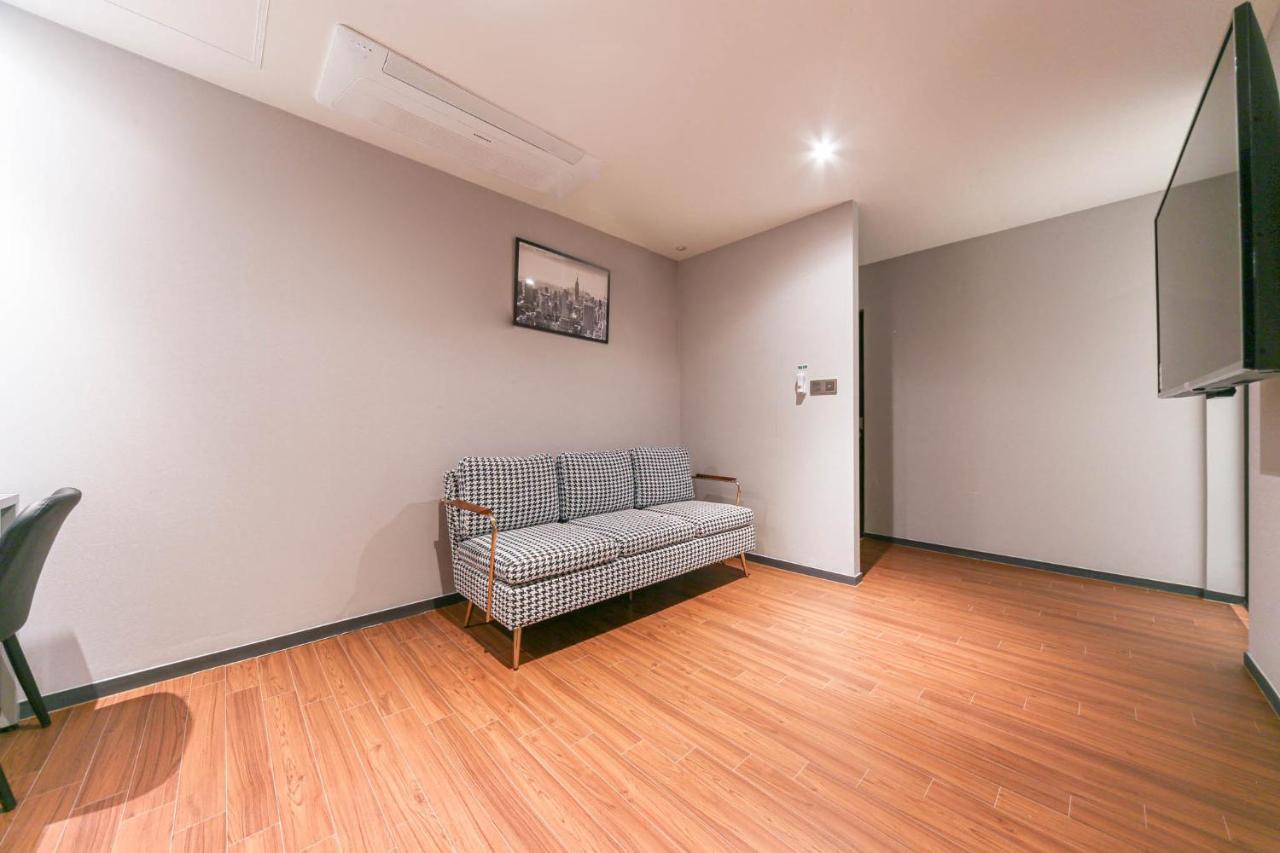 Pohang Brown Dot Hotel Eksteriør billede